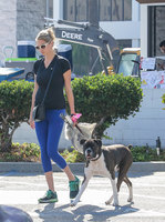 Kate Upton Sweatshirt #3054618