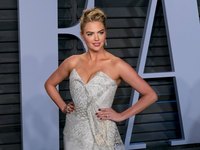 Kate Upton hoodie #3112246