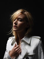 Kate Winslet Longsleeve T-shirt #2047199