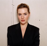 Kate Winslet Longsleeve T-shirt #2047295