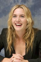 Kate Winslet Longsleeve T-shirt #2264120