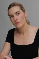 Kate Winslet Longsleeve T-shirt #2264123