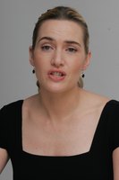 Kate Winslet Longsleeve T-shirt #2264125