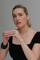 Kate Winslet Longsleeve T-shirt #2264134