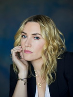Kate Winslet Longsleeve T-shirt #3656075