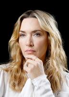 Kate Winslet Longsleeve T-shirt #3656078