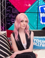 Katherine Mcnamara longsleeve t-shirt #3917678