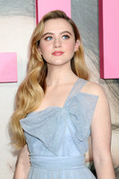 Kathryn Newton longsleeve t-shirt #3092594