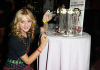 Kathryn Newton tote bag #G1334847