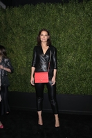 Katie Holmes Sweatshirt #3838576