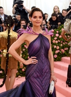 Katie Holmes Sweatshirt #3838585