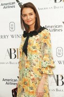 Katie Holmes Sweatshirt #3855425