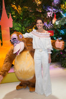 Katie Holmes Sweatshirt #3899386