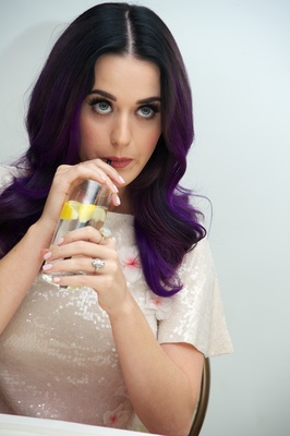 Katy Perry puzzle 2224941