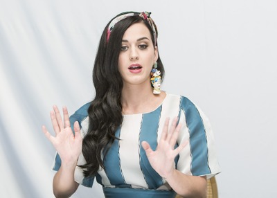 Katy Perry Poster 2430434