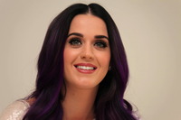 Katy Perry Longsleeve T-shirt #2444223