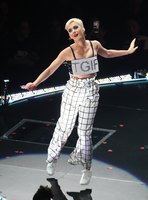 Katy Perry Longsleeve T-shirt #2770562