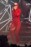 Katy Perry Longsleeve T-shirt #2770591
