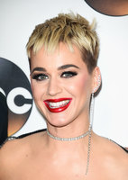 Katy Perry Longsleeve T-shirt #2958382