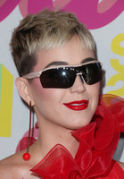 Katy Perry Longsleeve T-shirt #2958392