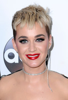 Katy Perry Longsleeve T-shirt #2958462