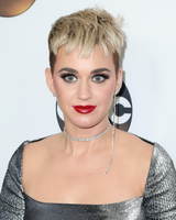Katy Perry Longsleeve T-shirt #2958483