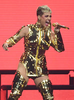 Katy Perry Longsleeve T-shirt #2958567