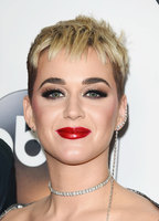 Katy Perry Longsleeve T-shirt #2958742