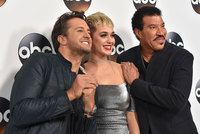 Katy Perry Sweatshirt #2958803