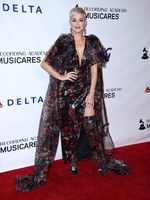 Katy Perry Sweatshirt #3756920