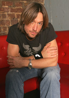 Keith Urban Longsleeve T-shirt #2188763
