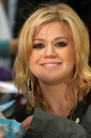 Kelly Clarkson hoodie #1261575