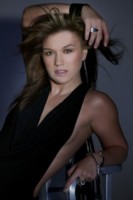 Kelly Clarkson Longsleeve T-shirt #1343411