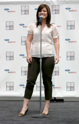 Kelly Clarkson posters