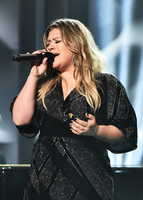Kelly Clarkson tote bag #G1140298
