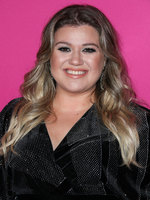 Kelly Clarkson Longsleeve T-shirt #2898209