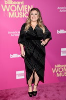 Kelly Clarkson Longsleeve T-shirt #2898221
