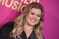 Kelly Clarkson tote bag #G1140320