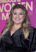 Kelly Clarkson tote bag #G1140333