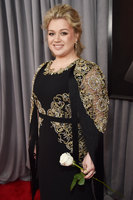 Kelly Clarkson Longsleeve T-shirt #2981211