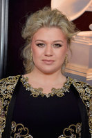 Kelly Clarkson tote bag #G1223315