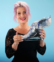 Kelly Osbourne Longsleeve T-shirt #2333656