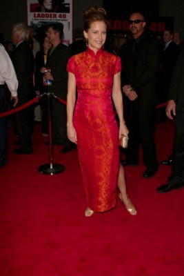 Kelly Preston posters