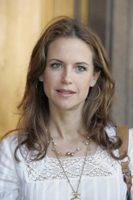 Kelly Preston posters