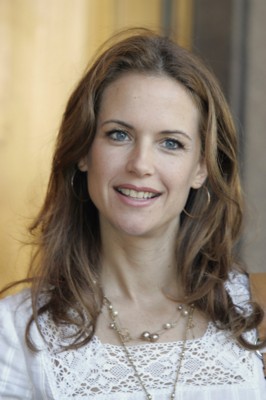 Kelly Preston posters