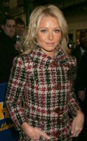 Kelly Ripa Longsleeve T-shirt #1261755
