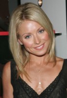 Kelly Ripa Longsleeve T-shirt #1261770