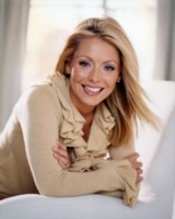 Kelly Ripa Longsleeve T-shirt #1524046