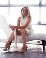 Kelly Ripa Longsleeve T-shirt #2037702