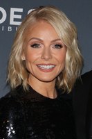 Kelly Ripa Longsleeve T-shirt #3145976